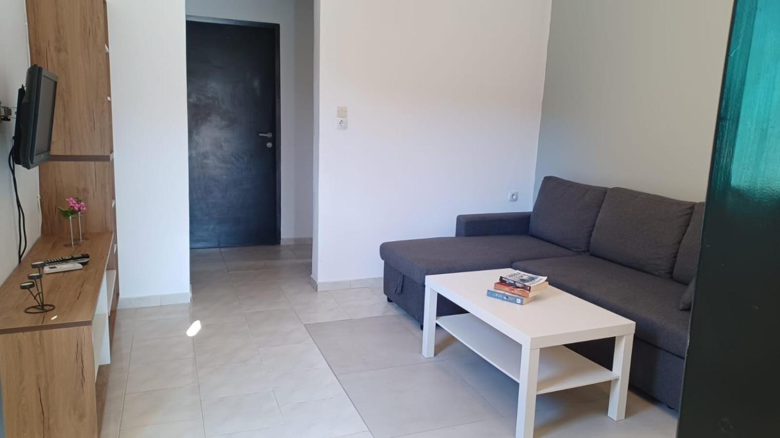 Apartments And Studios Xenophon Matala Exterior foto